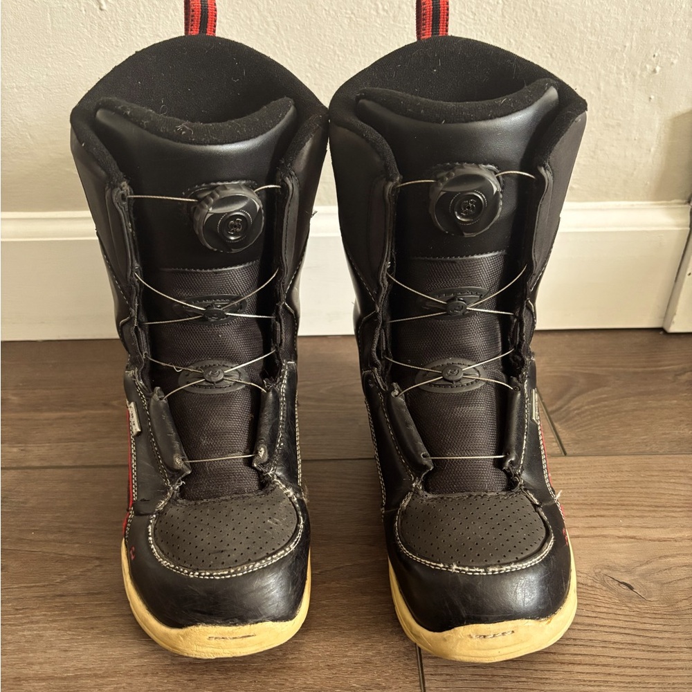Ride Spark Snowboard Boot. Youth